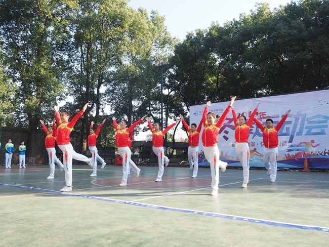 Ժ2018궬\(yn)ӕɹek
